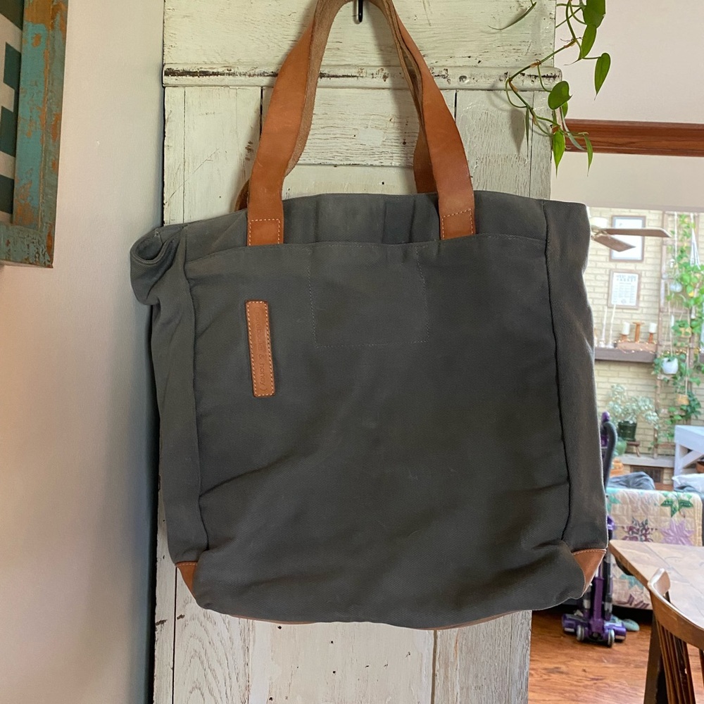 Notebooks and honey bag in color way “The Wild One”